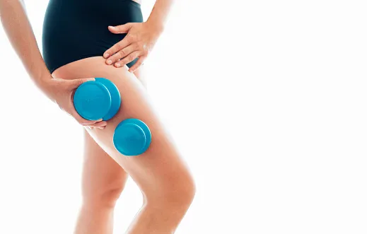 what causes cellulite in the legs